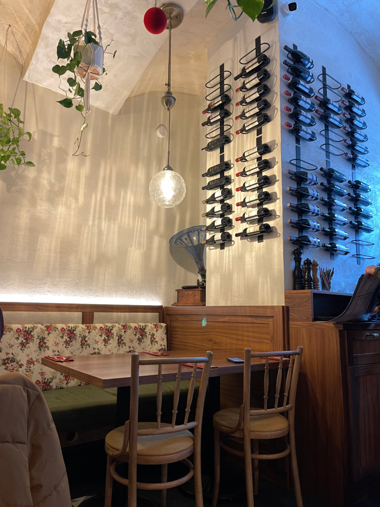 an intimate dining area at Kluska Na Placu, Krakow Poland.