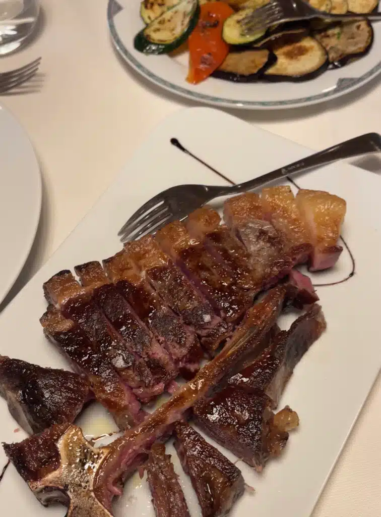 Sliced Florentine steak served at Ütia de Börz restaurant